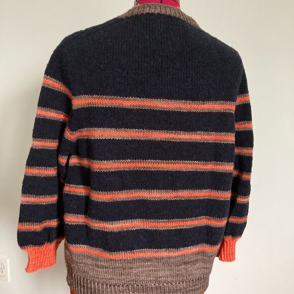 Saddle Shoulders Sweater Hand knit Medium Unisex - Picture 5 of 13